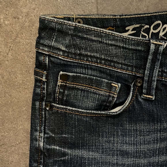 Esprit 94107 Denim Capris Pant, Cuffs on legs, size 8, Blue - Picture 2 of 9